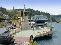 Rheinfähre St. Goarshausen St. Goar Rhein Mittelrhein Rheinfähren, Foto © 2004 WHO